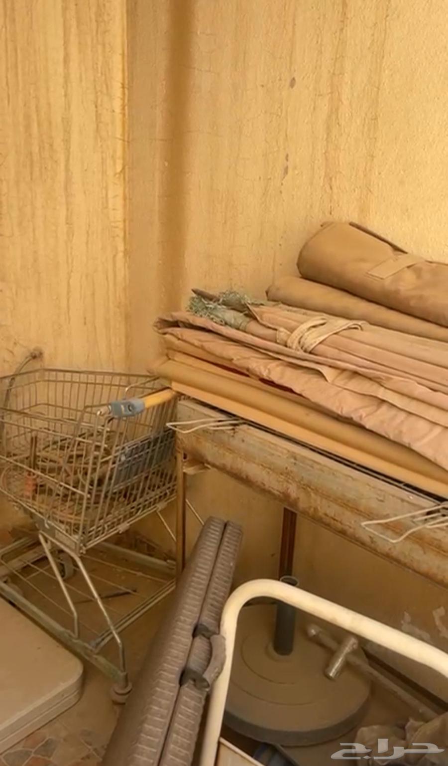 Iron and items64490096138753111