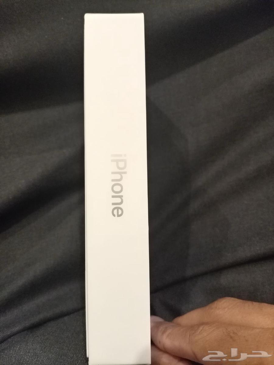 iPhone 11 Regular64487373887617114