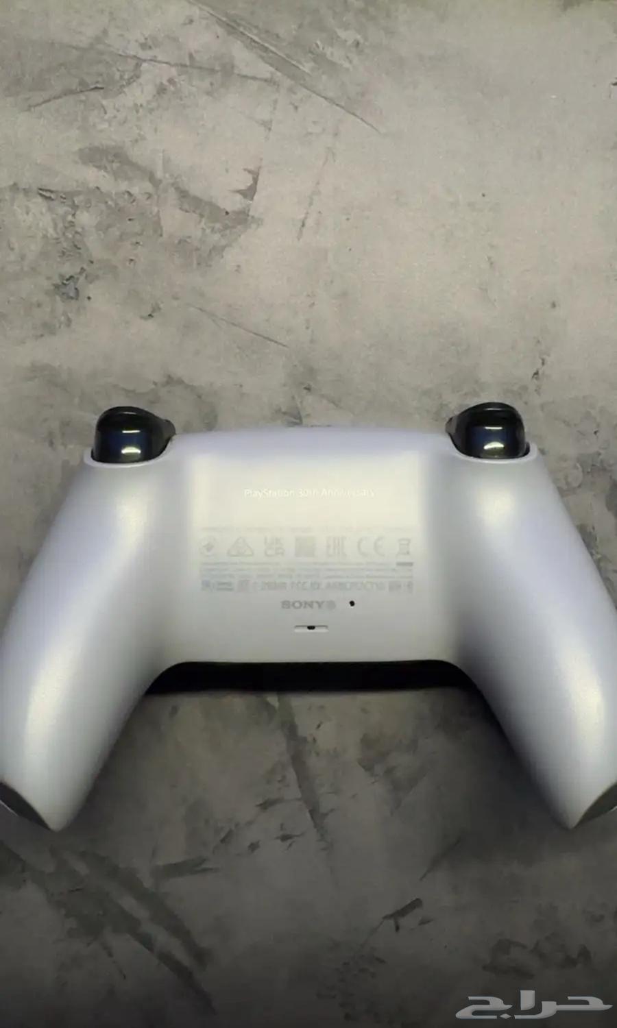 Professional Sony Five Handset Fully Modified with Magnetic Mouse and Gear64487636571009110