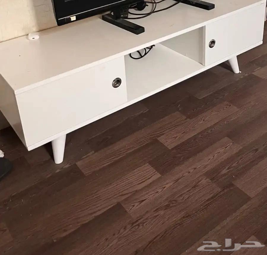 طاولة تلفزيون64492649727363110