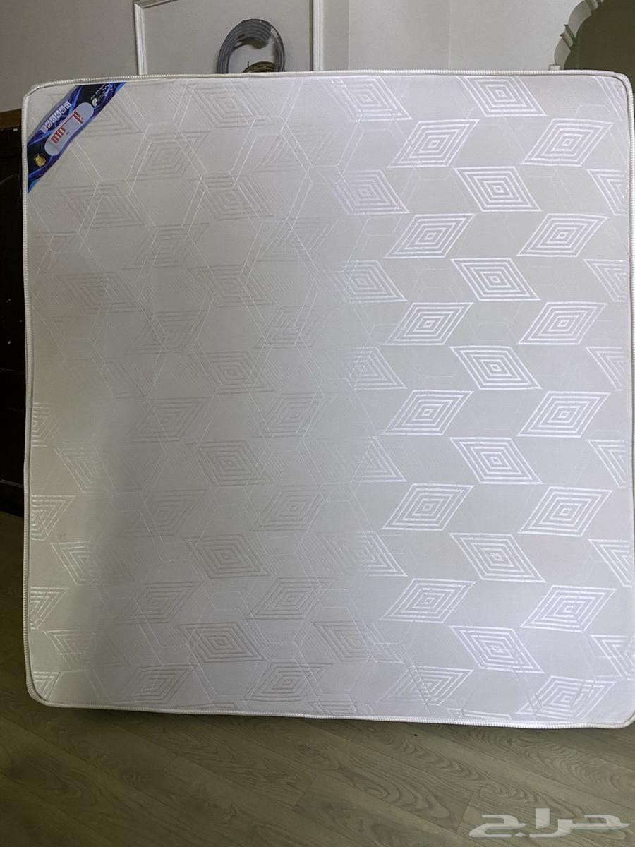 للبيع سرير مستعمل64490028171009110