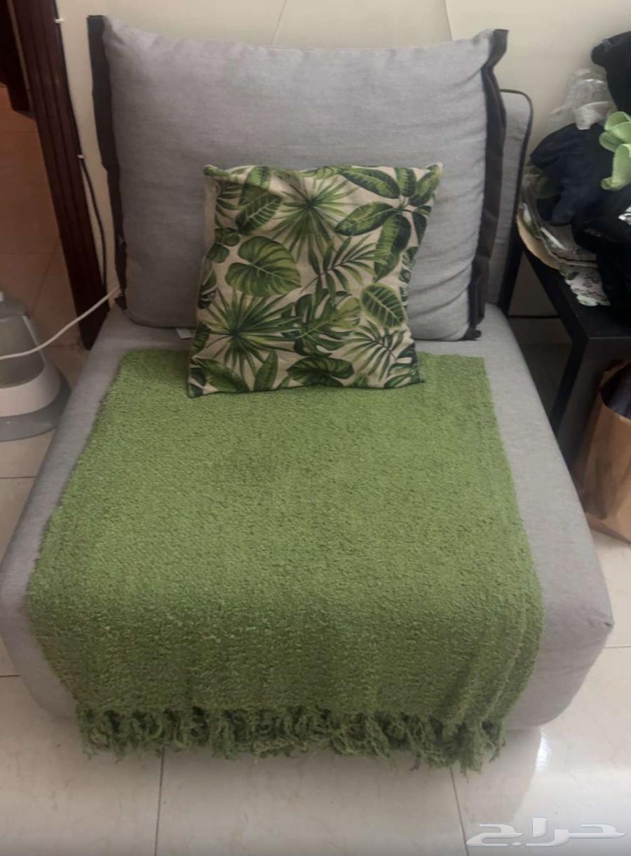 Sofa64491347229058110