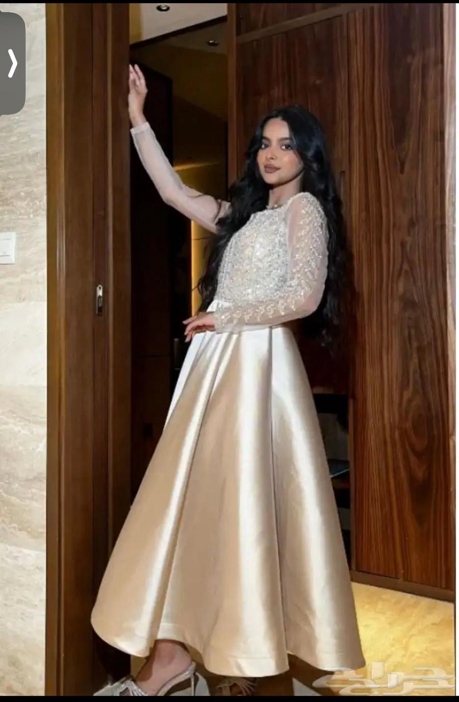 فستان جديد لم يستخدم للبيع سعر شراء 550 أبيع 25064489930464385110