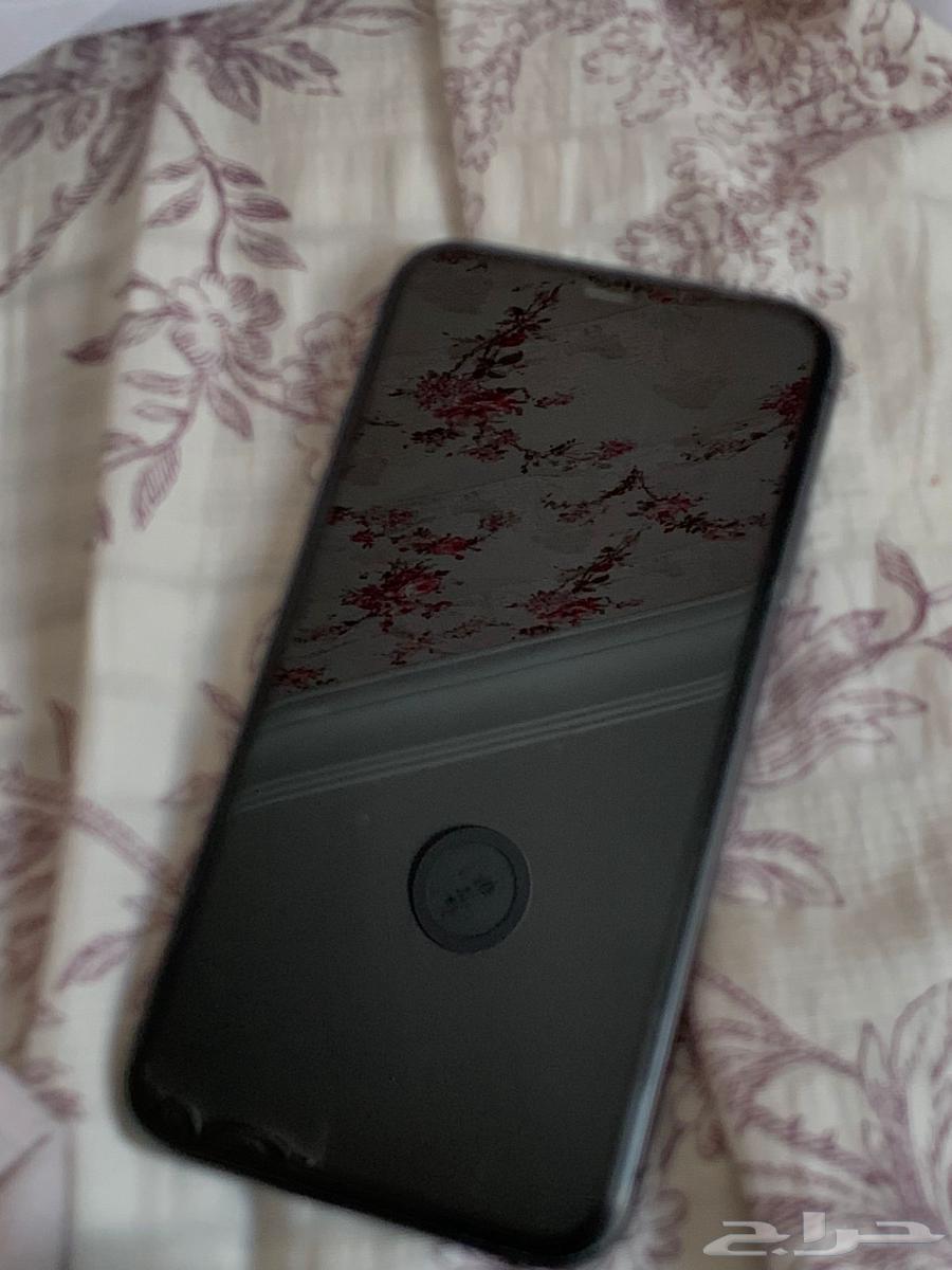 iPhone (11) clean no issues64490303815810110