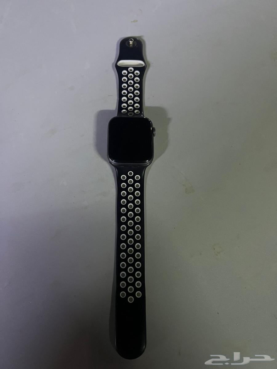 ساعة ابل الإصدار الربع مقاس 44 الساعة نضيفة64494139978242112
