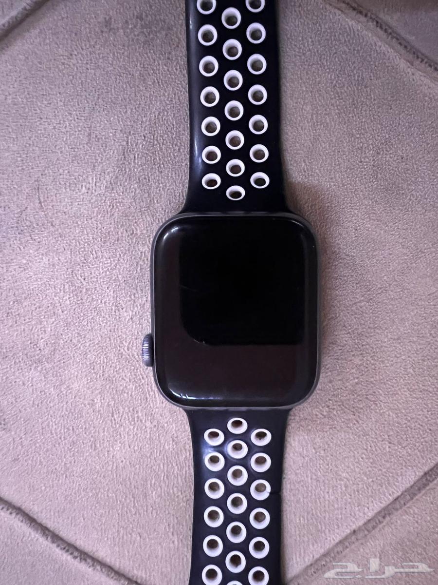 ساعة ابل الإصدار الربع مقاس 44 الساعة نضيفة64494139978242111