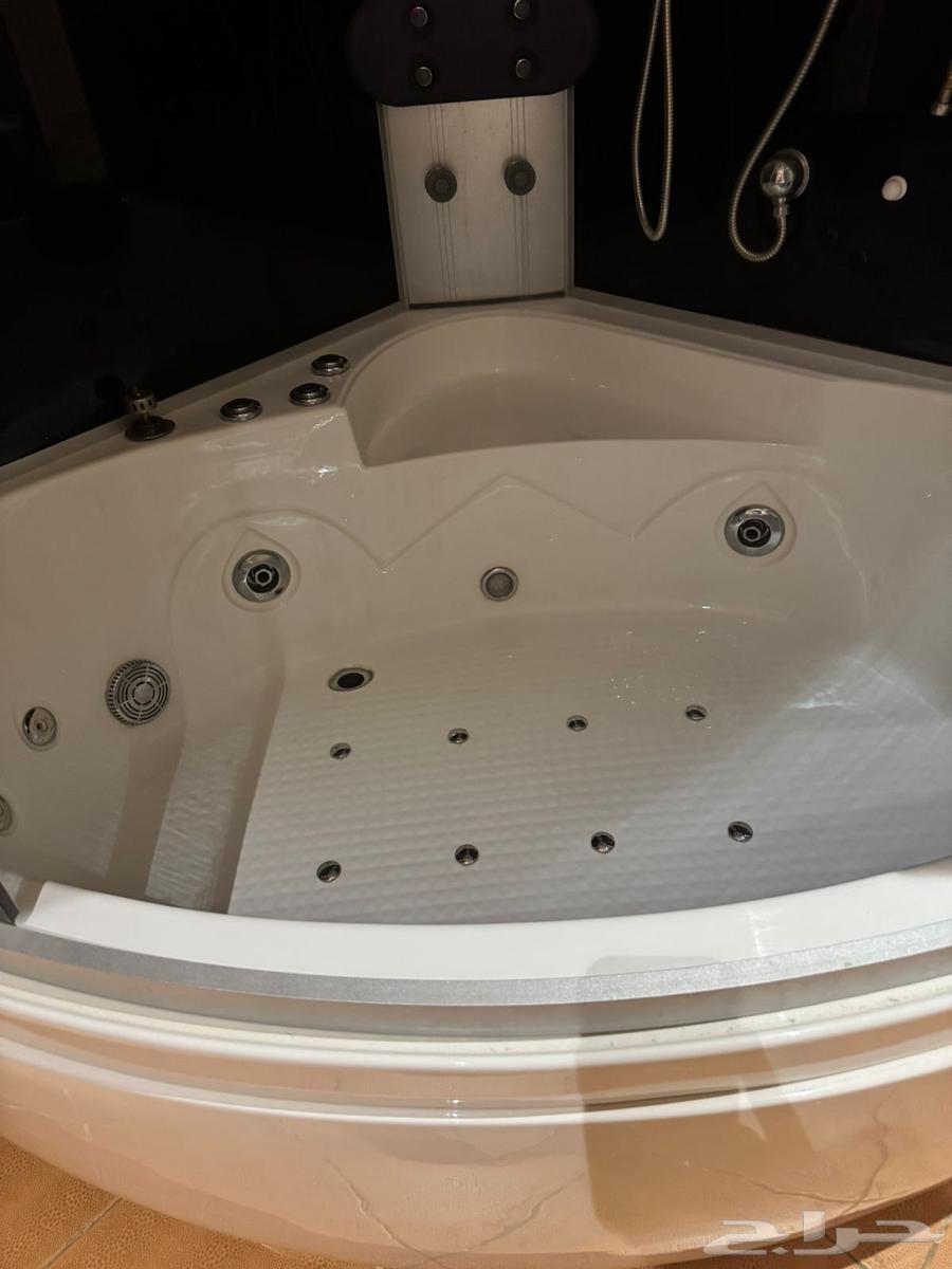 Bath Jacuzzi and steam64491700457218112