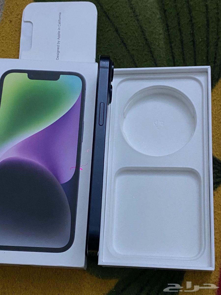 iPhone 1464486427334914113