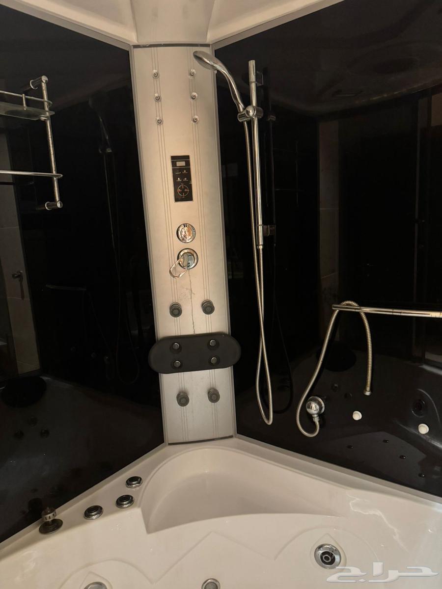 Bath Jacuzzi and steam64491700457218111