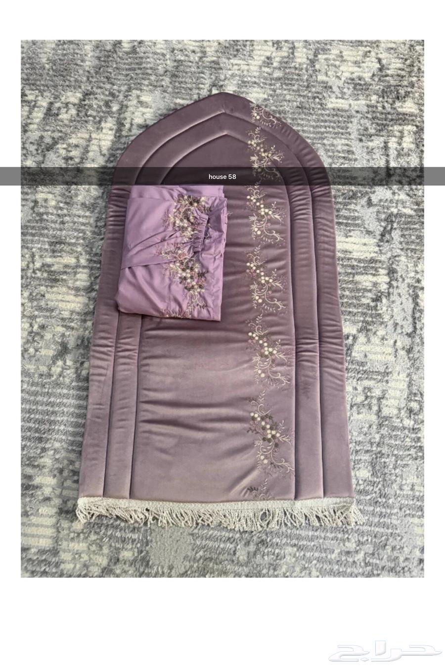 طقم سجادة مع شرشف صلاة للنساء -عودي64493559547009111