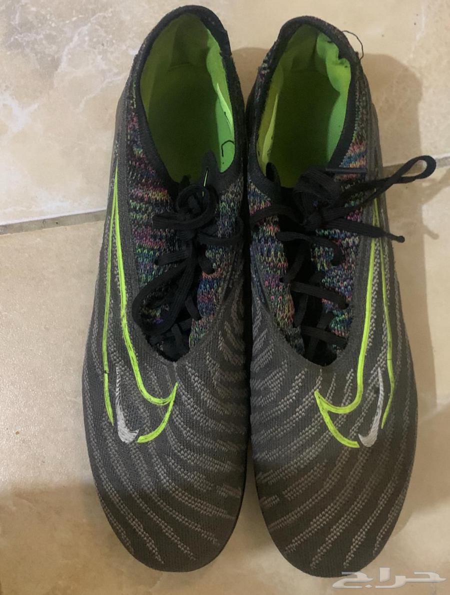 جزمة نايك حبوب اصلية للبيع مقاس 43 السعر 10064491085293443111
