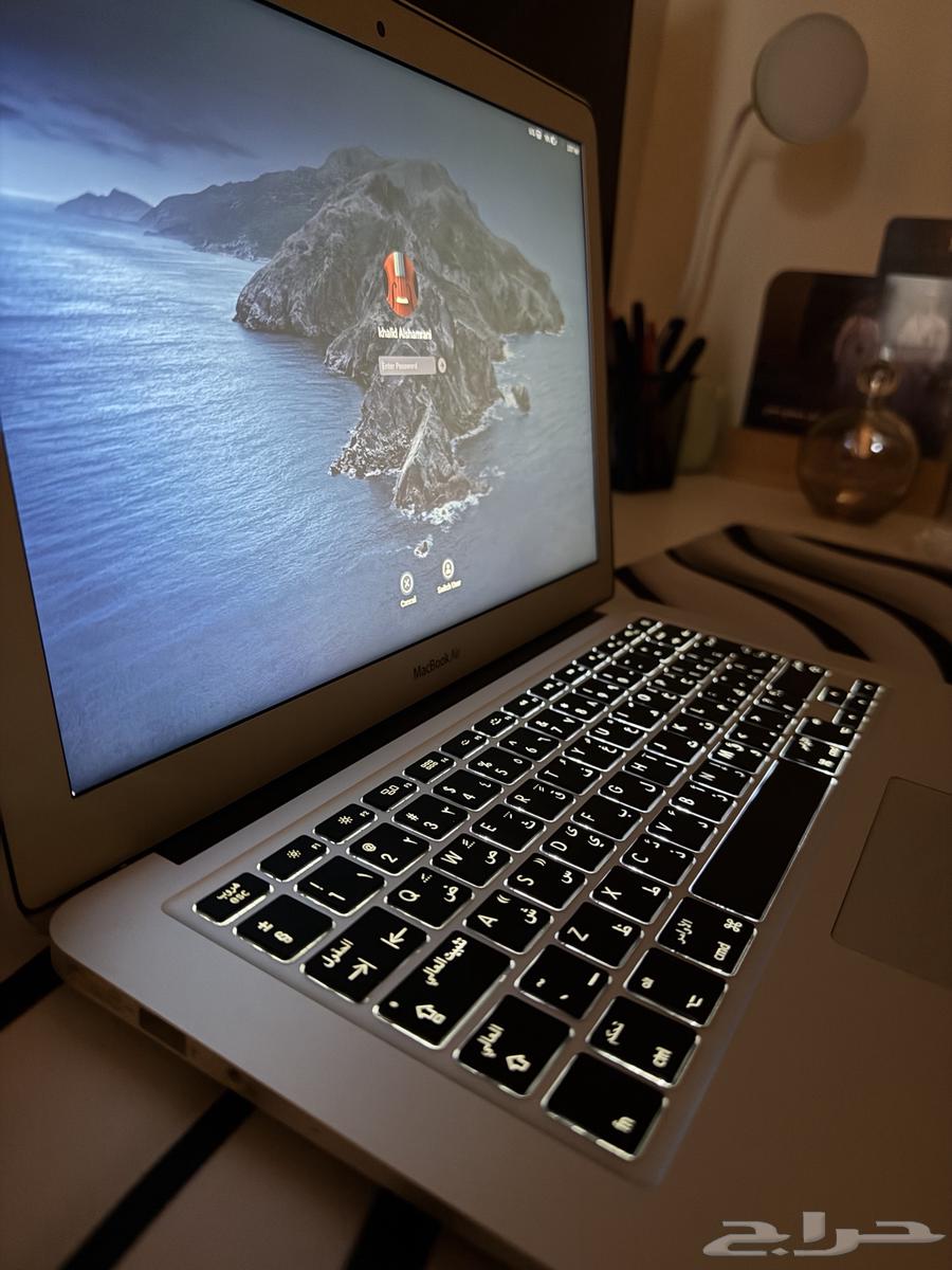 جهاز ماك بوك اير شبه جديد ( MacBook Air 2017 )64490317339523114