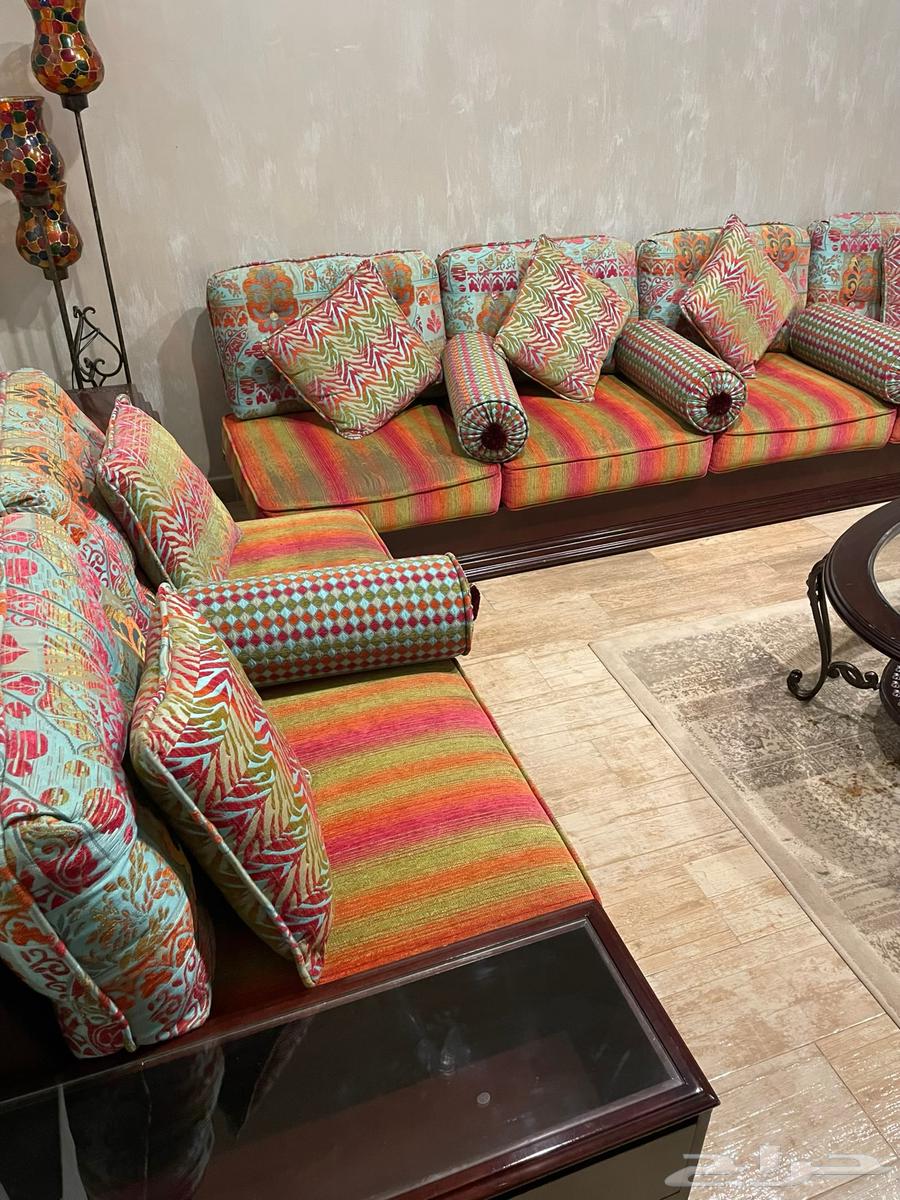 كنب من مفروشات الوكيل بحاله جيده64487540023937113