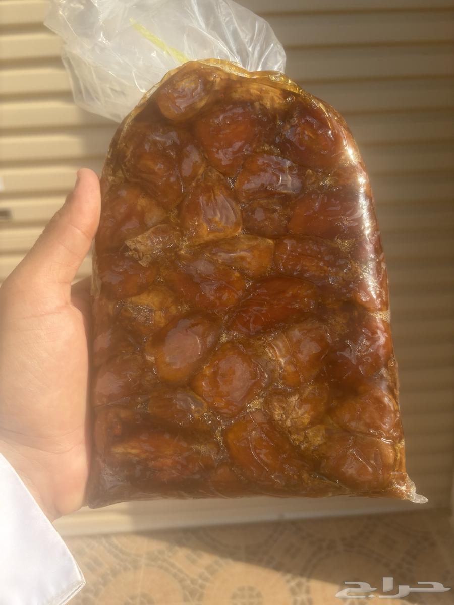 تمر ضميد سكري محشي لوز 21 ريال64488435568257110