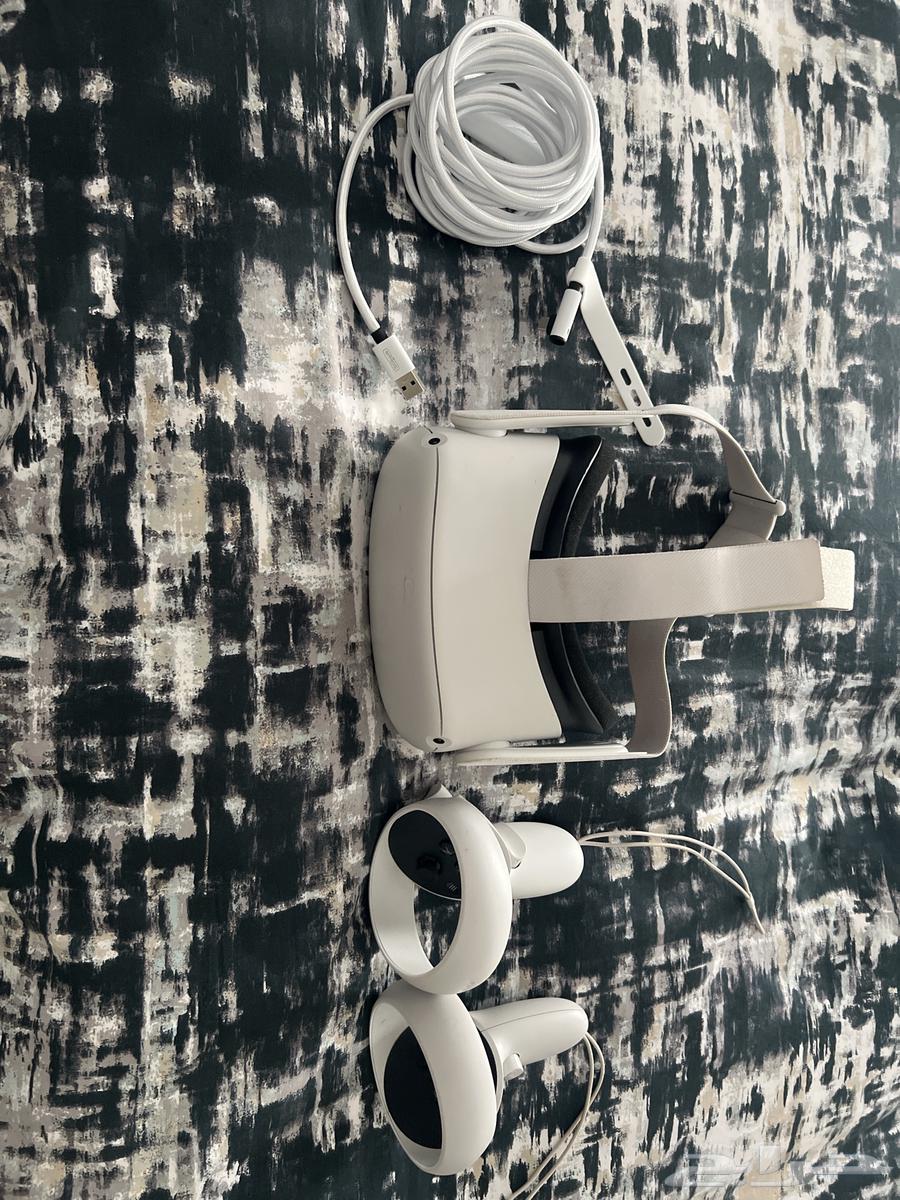 جهاز quest 2 مع controllers وسلك شاحن و link cable 5m 18W64489683175427110