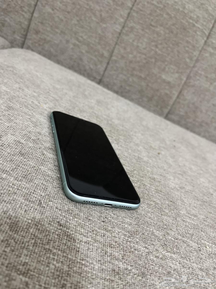 iPhone 11 used, never turned on64493273104897114