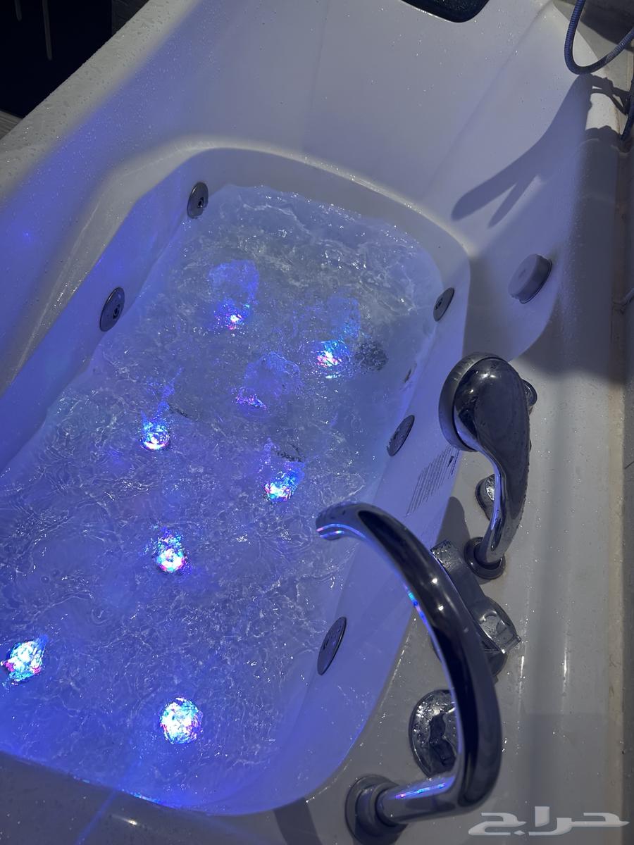 Jacuzzi64493614491393113