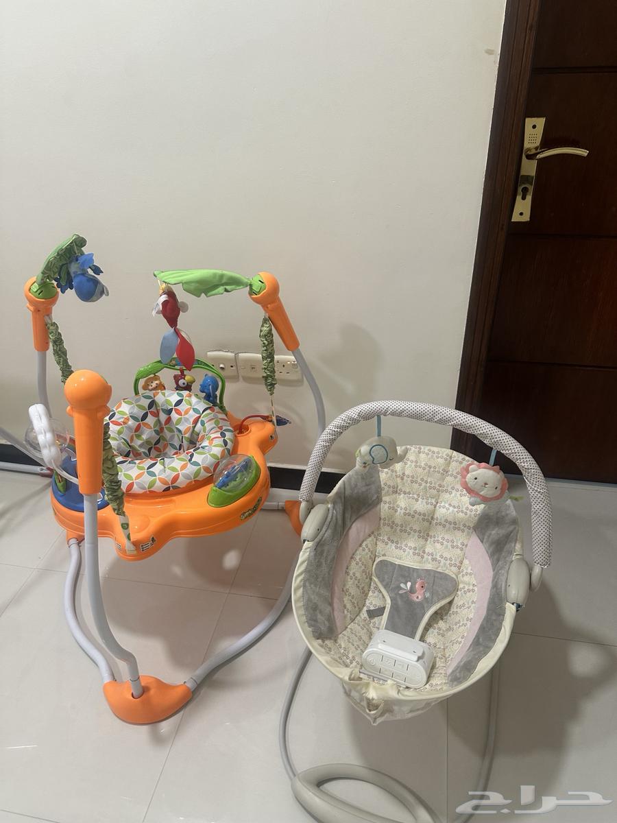 كرسي أطفال و جامبر بحالة جيدة حدا64487773981955111