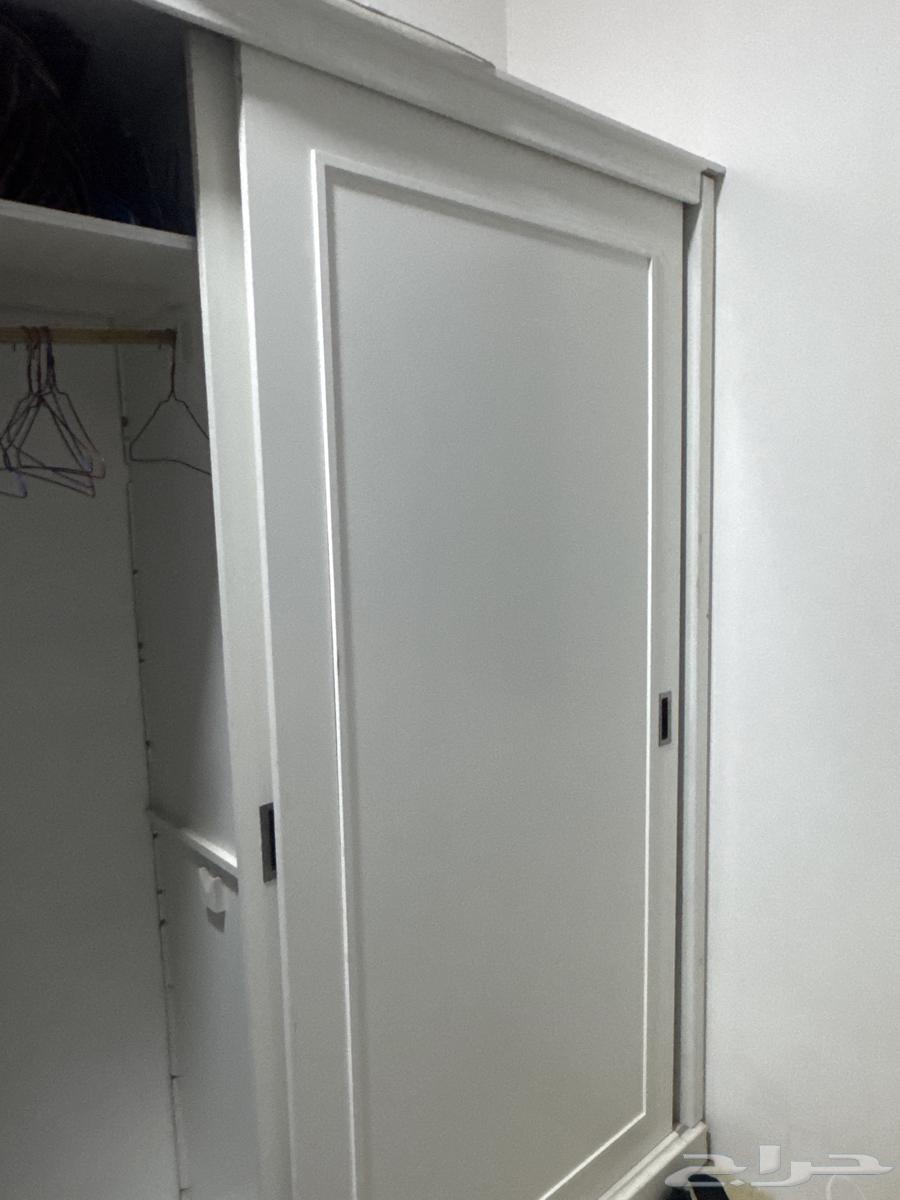 سريرين نفر و نص و دولابين مع مراتب السرير جديده64491401265793110