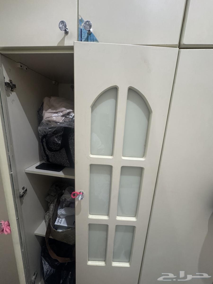 غرفة نوم سرير واحد و دولاب و تسريحه64491039345153111