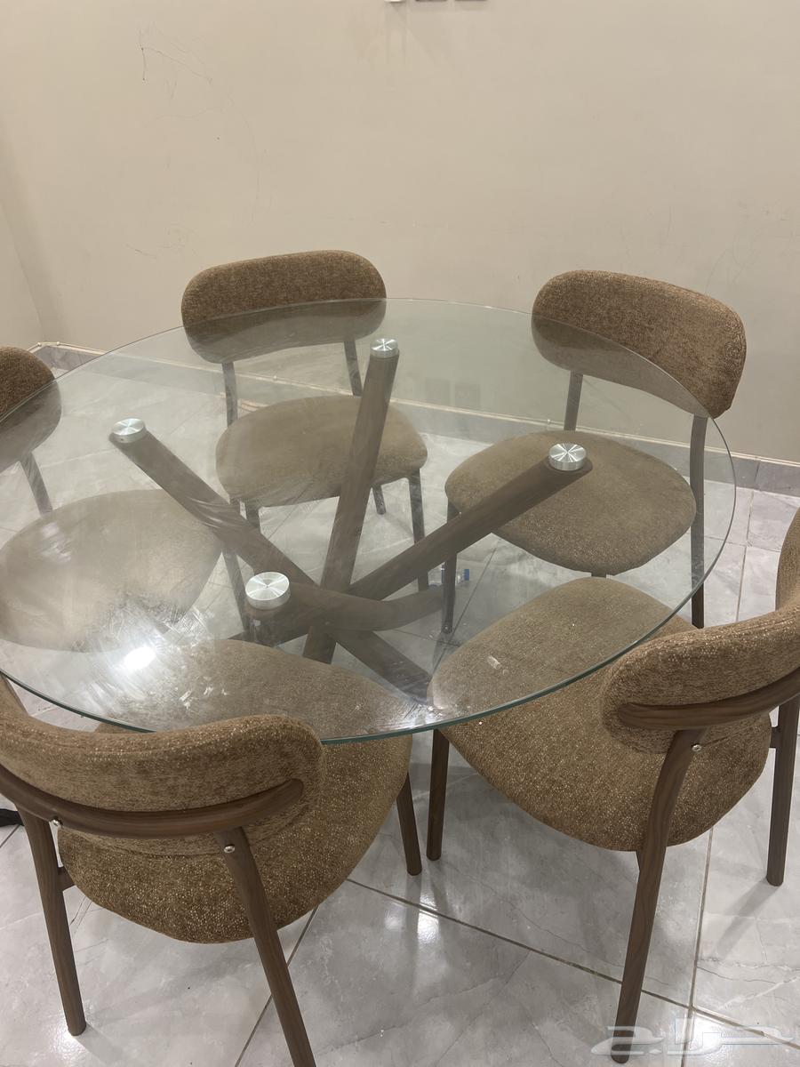 طاوله للبيع مستخدم نظيف اخو الجديد64489308841602111