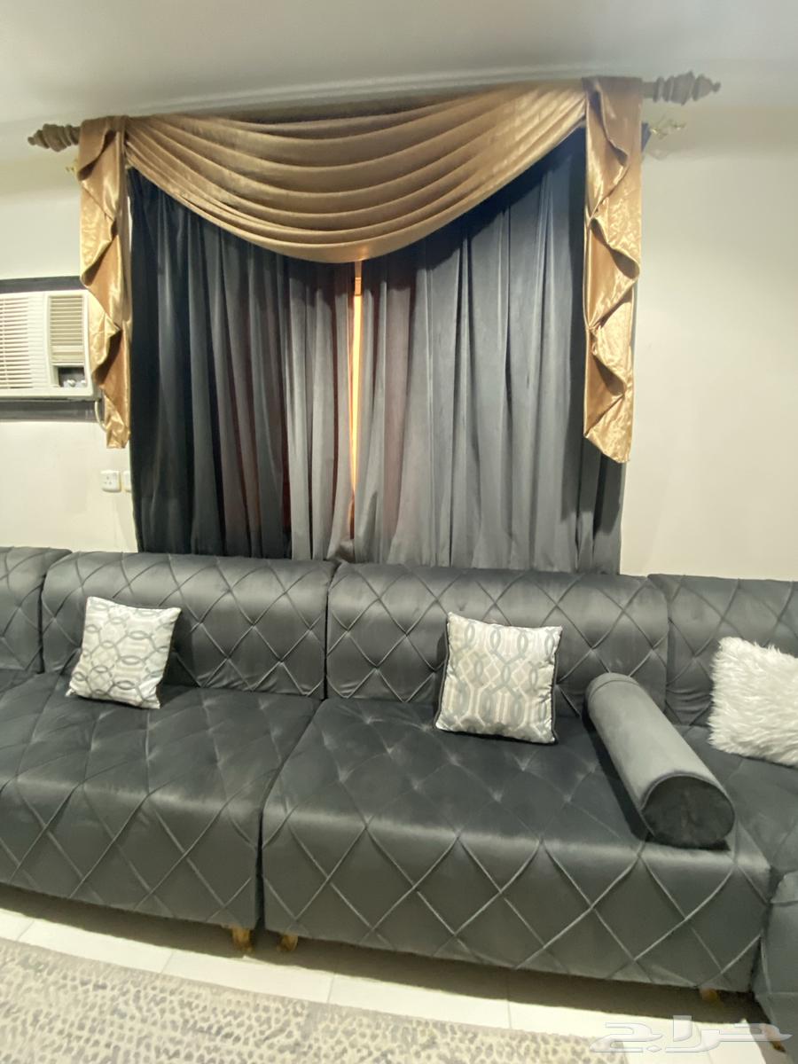 كنب مجلس لون رمادي م4 5 حرف U كامل مع الطاولات وستاره وفرشه64491741104770112