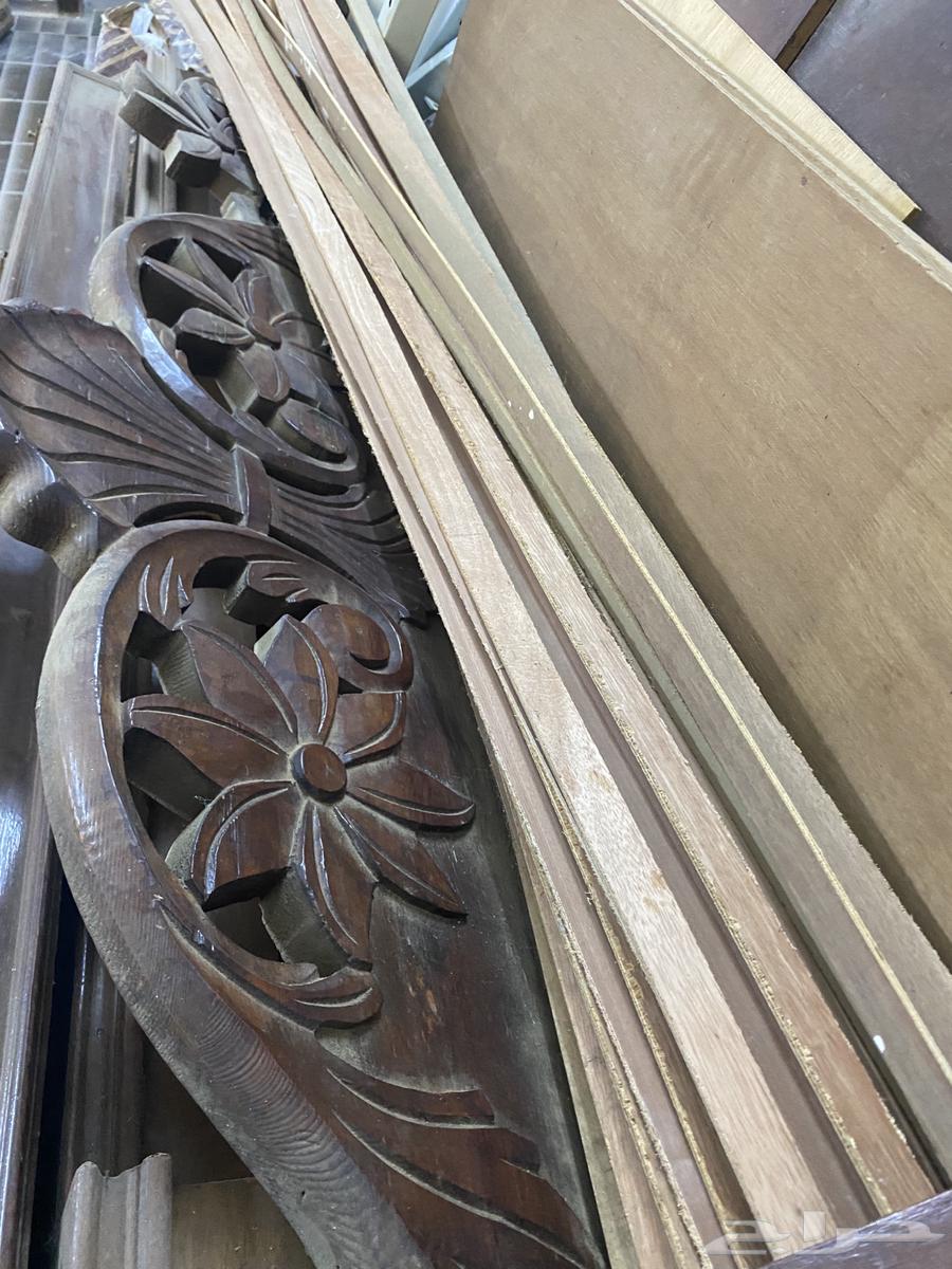 سراير خشب اصلي فوي جدا للبيع مع مكتبة فخمة جدا64487663808643112