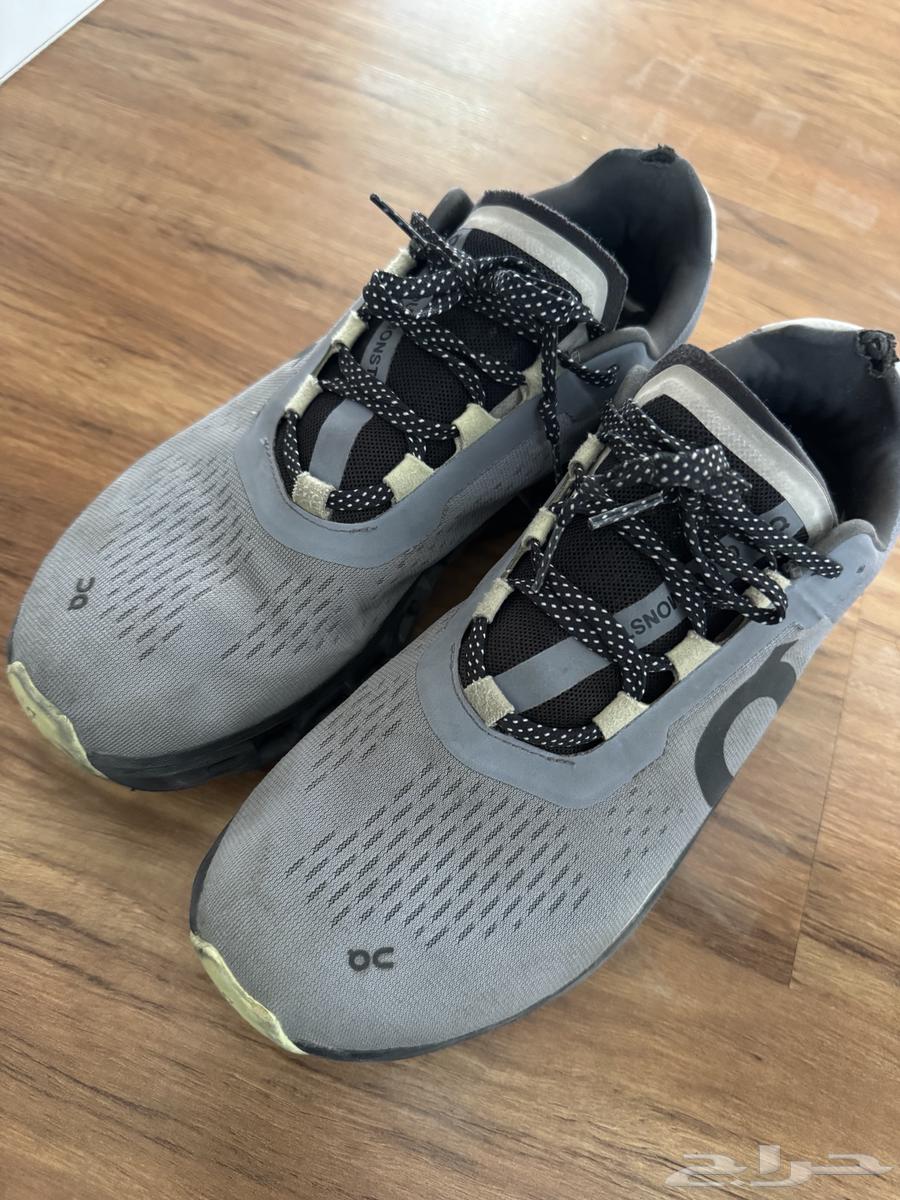 للبيع حذاء رياضي سنيكرز للجري من شركة O Cloud64491157186819110