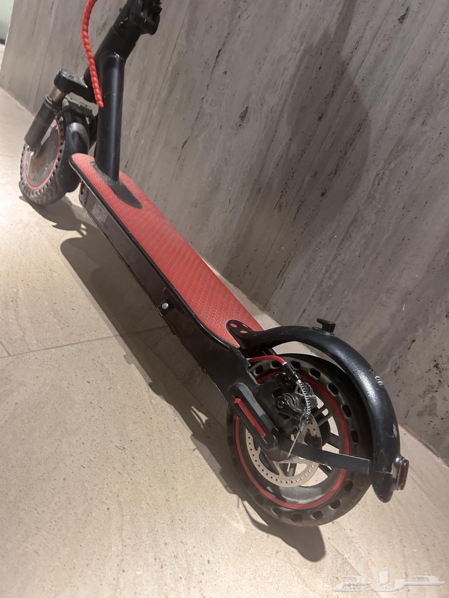 Scooter64493691474818112