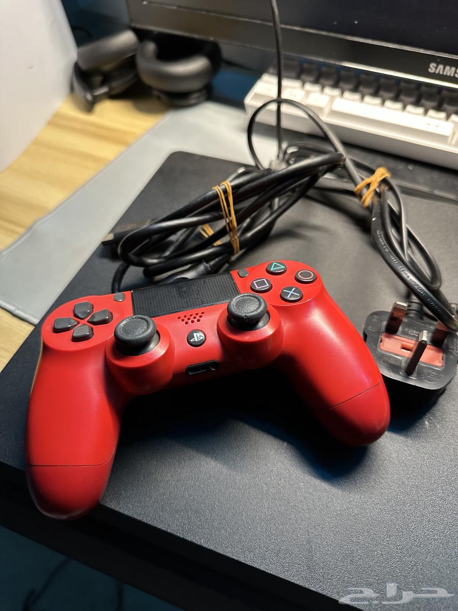 PlayStation 4 (1000GB)64494604847745113