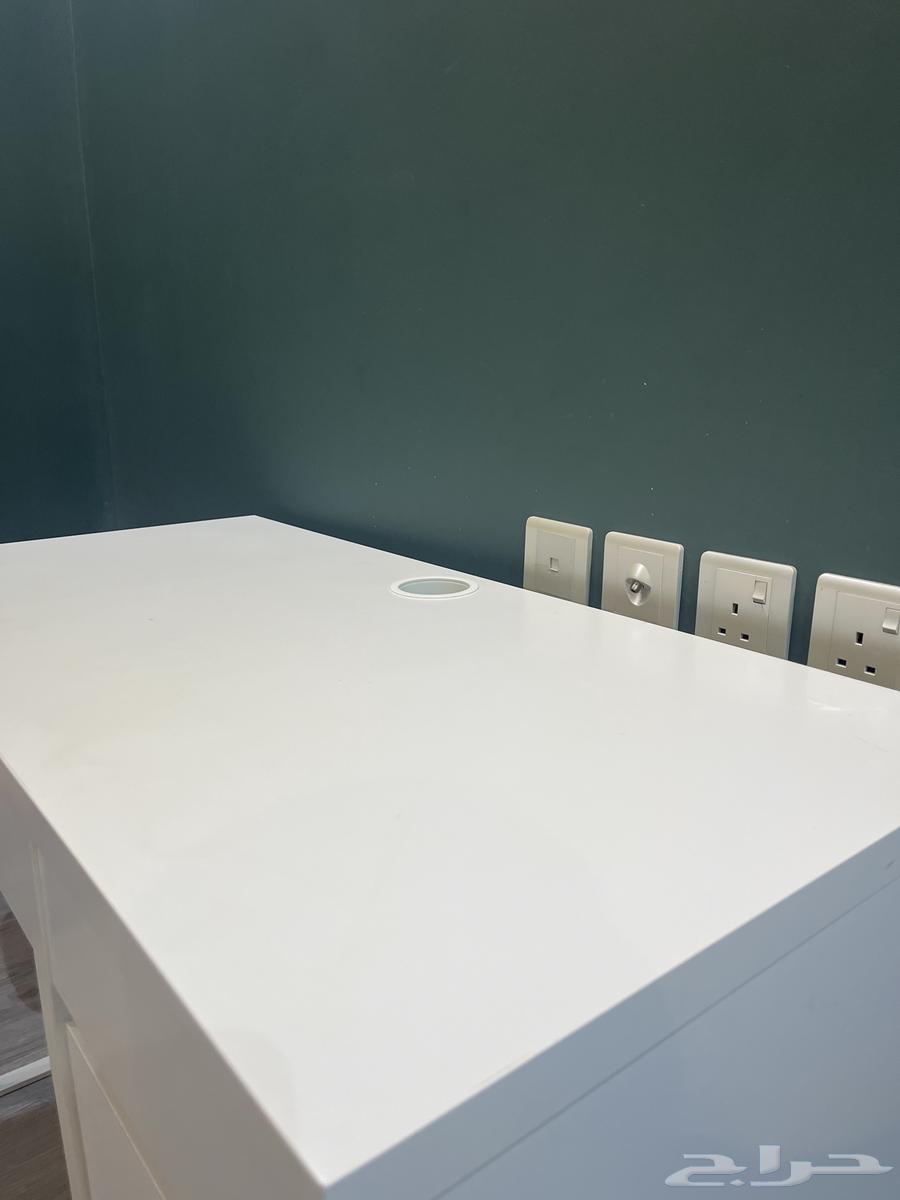 مكتب ابيض64487470841602111