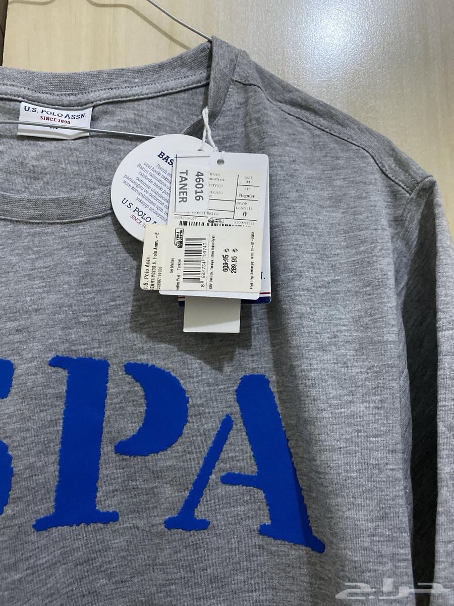 للبيع ب 20 تشيرت ماركة مو مستخدمه . المقاس ميديم وتصير لارج64489059208451111