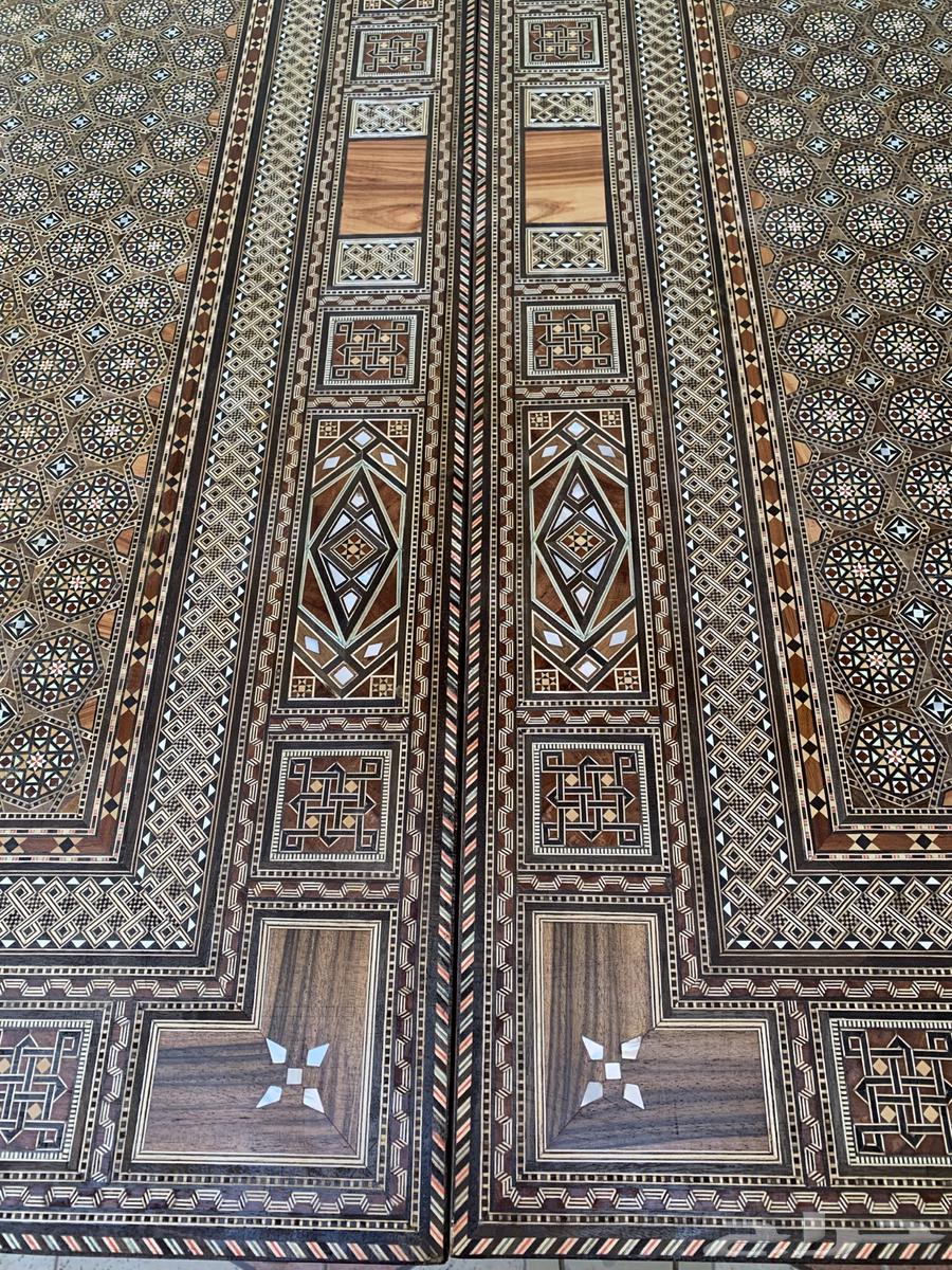 طاولة طعام دمشقي موزاييك مطعم بالصدف انتيك وقطعتين فاترينا64488298482051114