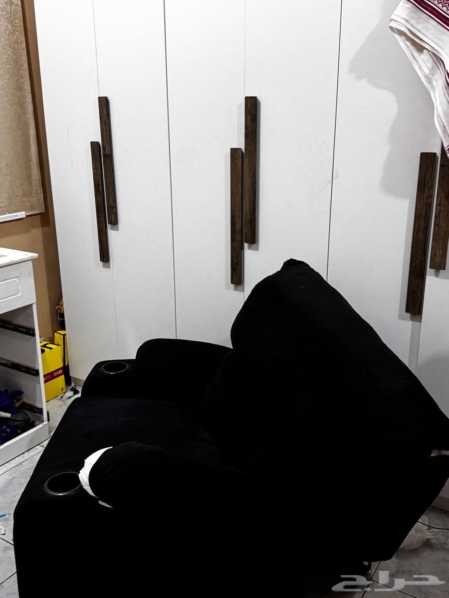 Lazy Boy couch64488034855939112