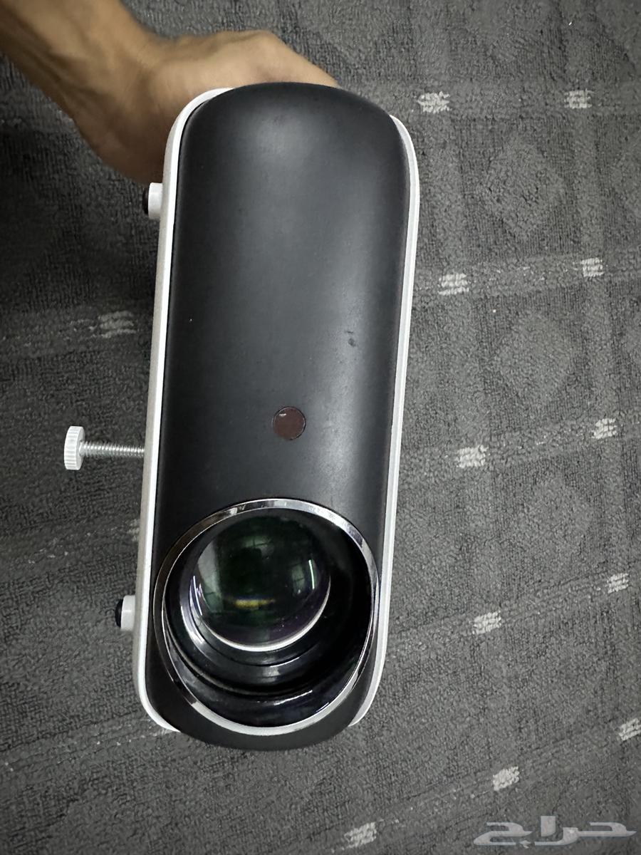 Projector64670635567362111