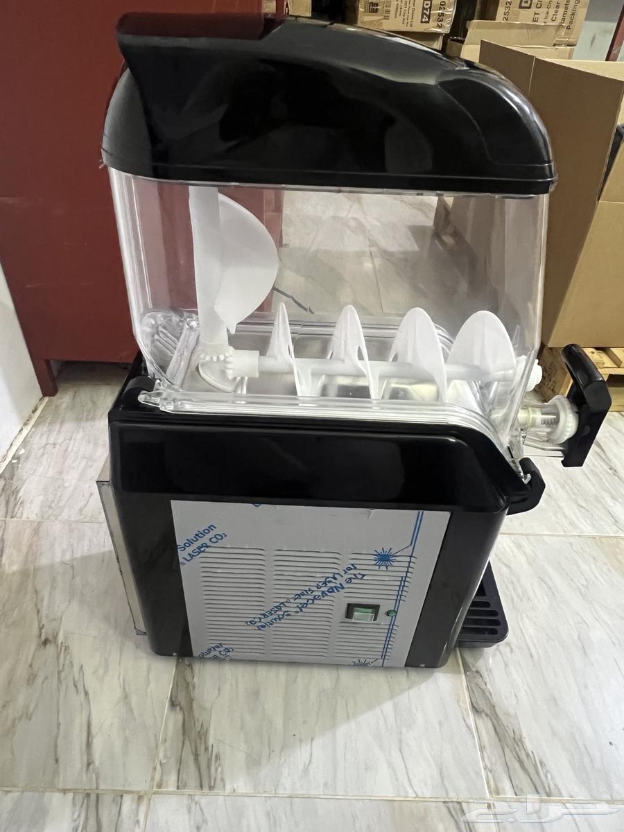 مكينة سلاش إيطالي شبه جديده للبيع64488920468610111