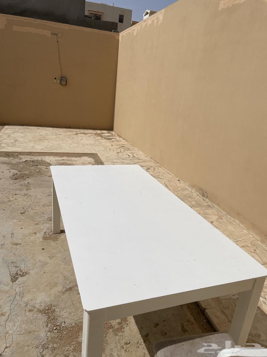 Table in good condition64492094411777110