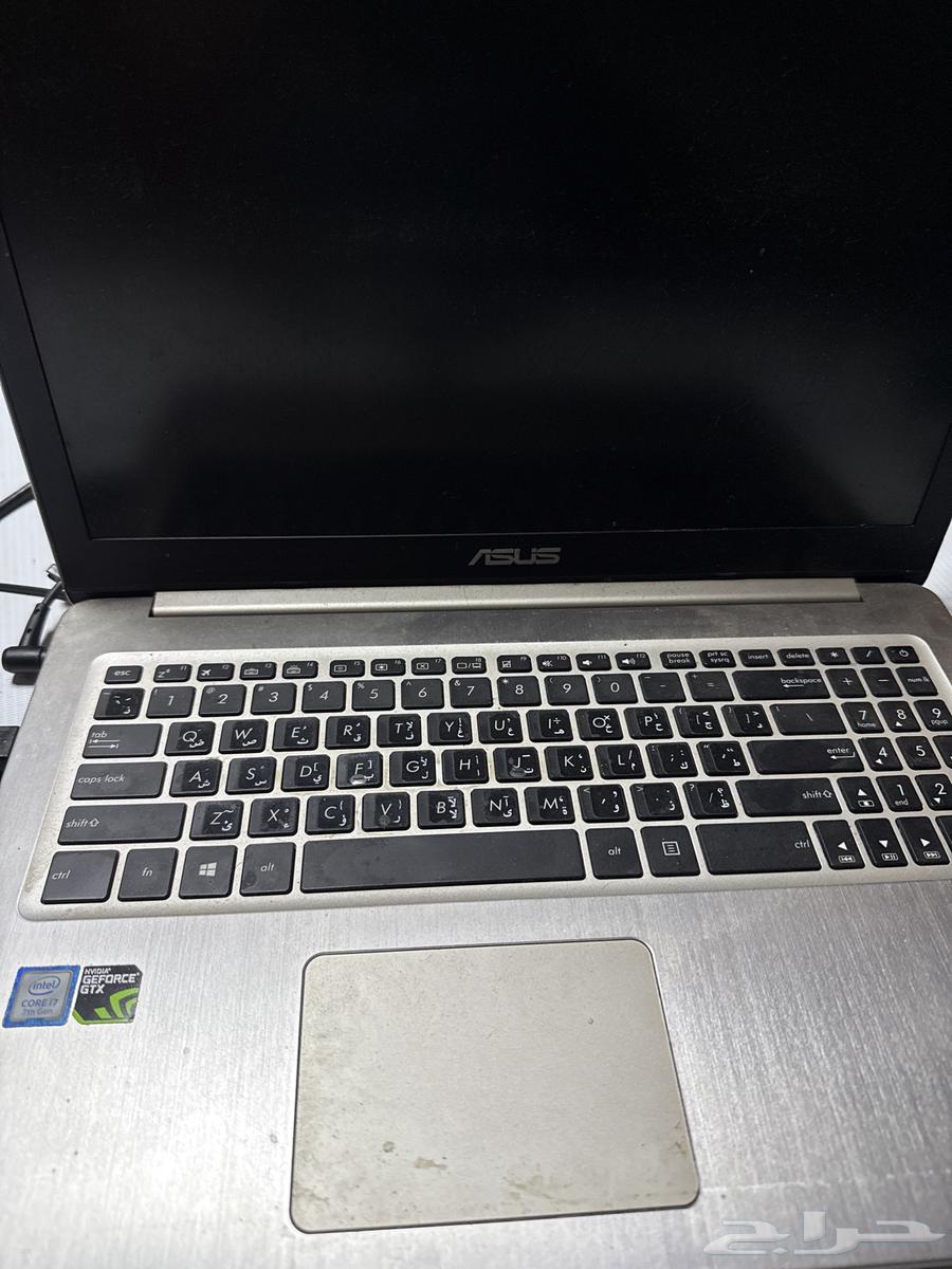 للبيع ايباد برو 13 انش مع لوحة المفاتيح شبة جديد64496419838849112