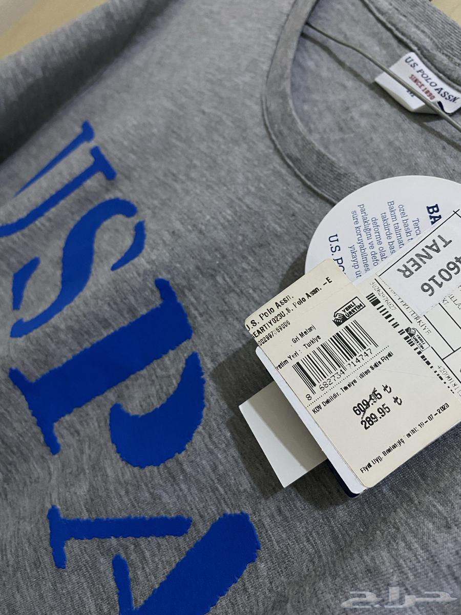 للبيع ب 20 تشيرت ماركة مو مستخدمه . المقاس ميديم وتصير لارج64489059208451113