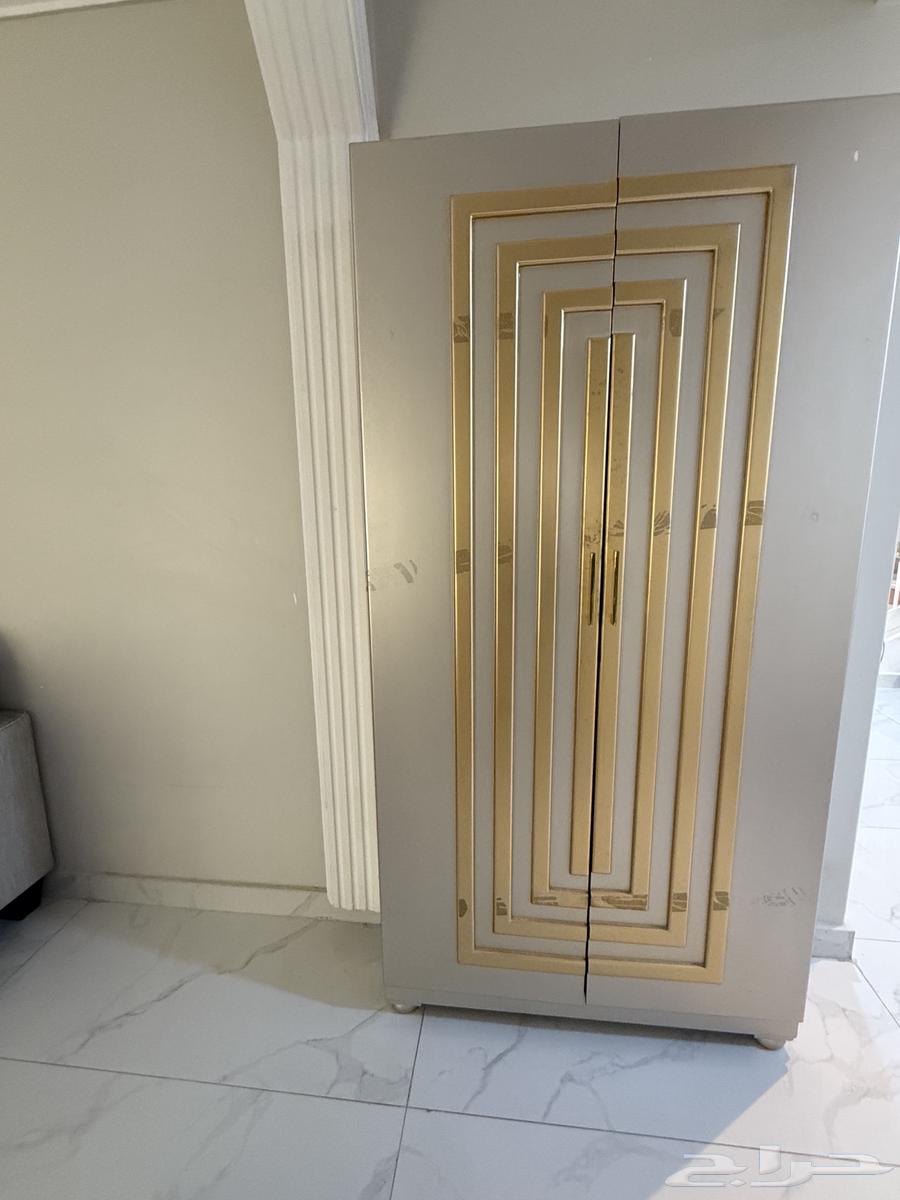 دولاب عبايات64489391843970110