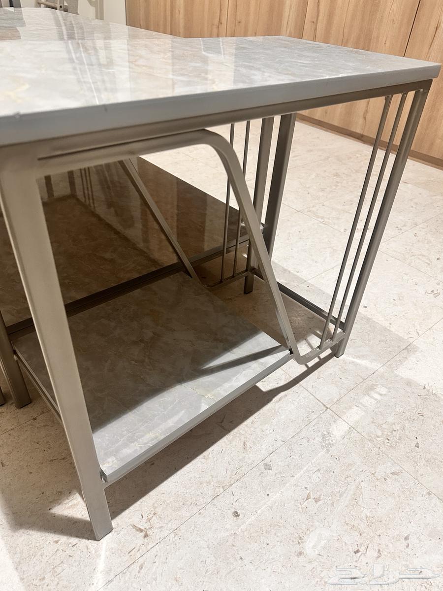 طاوله قهوه ومعها اربع هخمه طقم وخام وحديد جديده64493586814083113