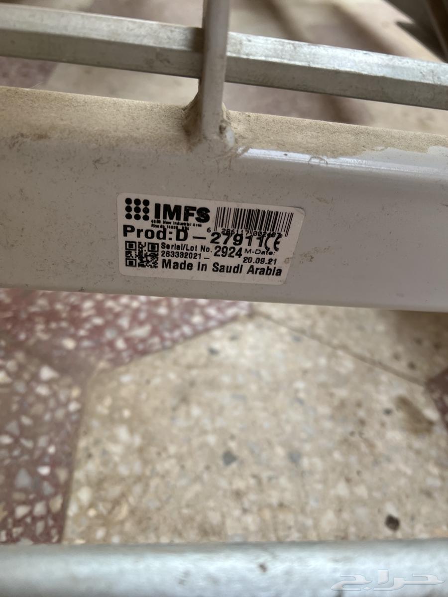 سرير كهربائي مع كامل ملحقاته للبيع64492380109315112