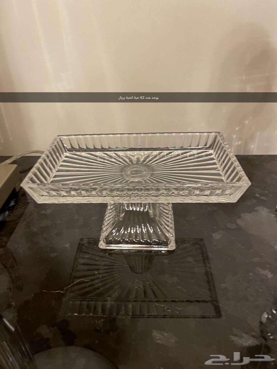يوجد صحون كرستال عدد 60 حبة مطلوب في الحبة ريال64493029458051110