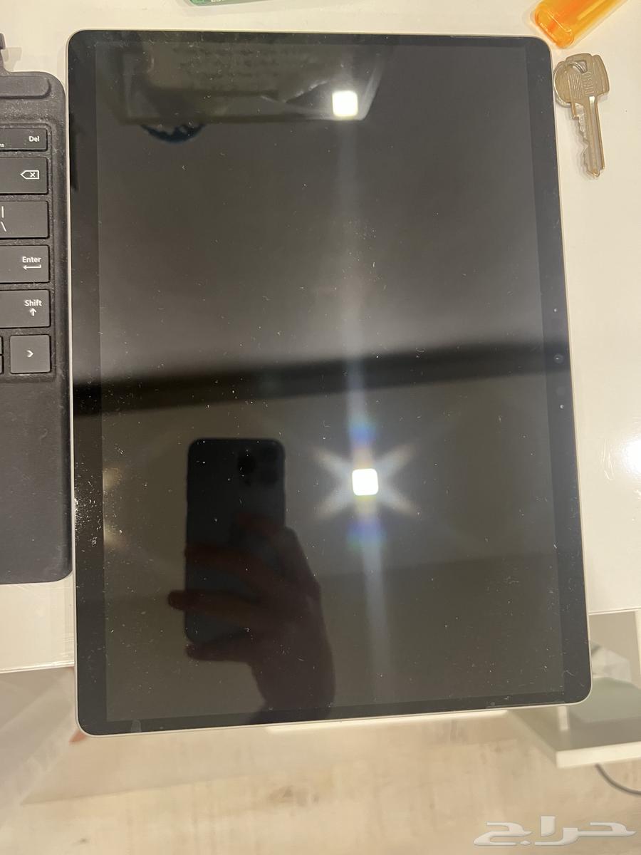 Microsoft Surface pro 864488975852546113