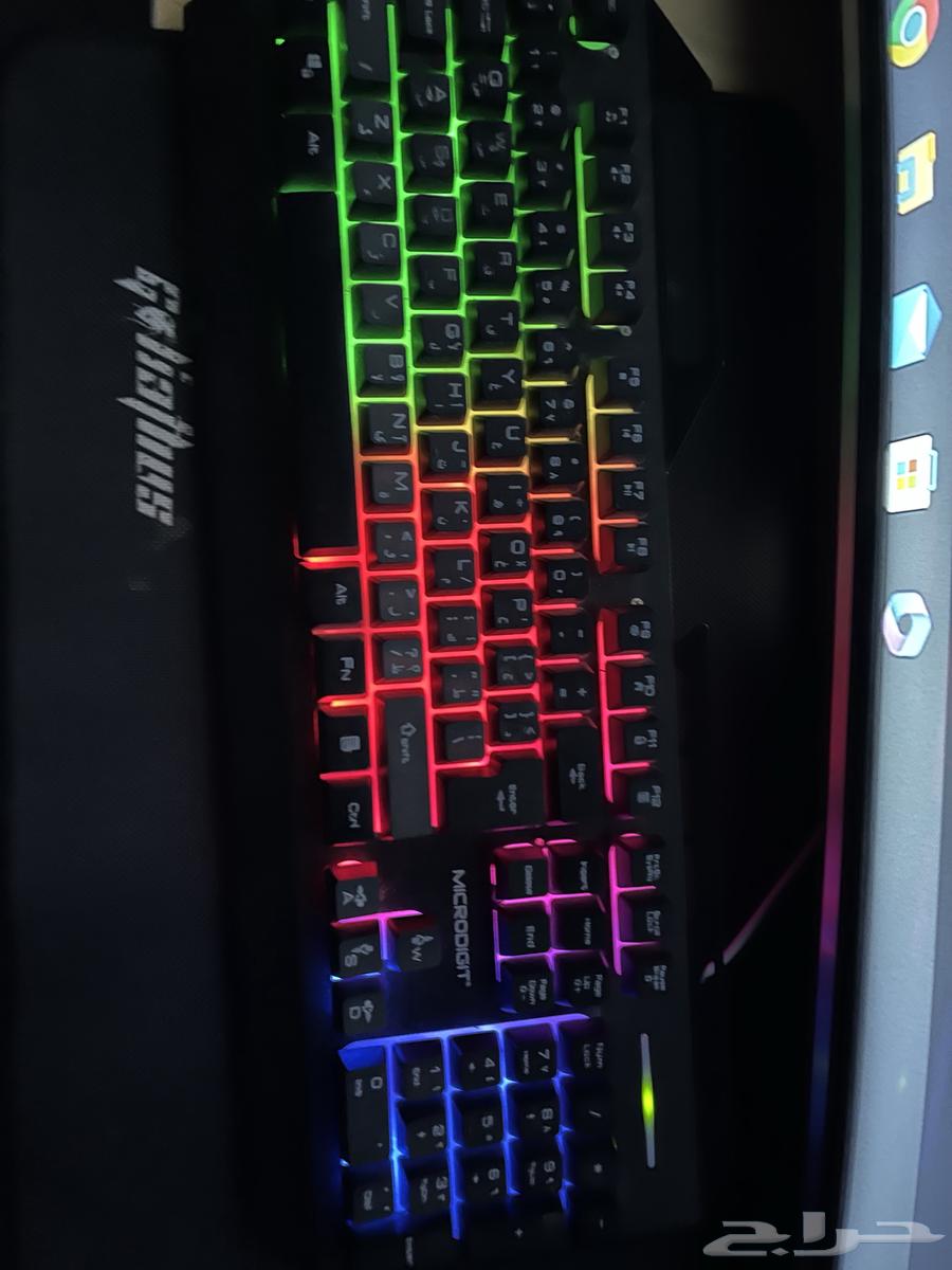 للبيع بي سي بكامل اغراضة pc64491619258114111