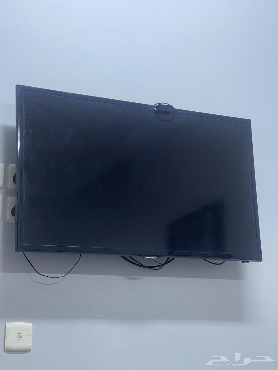 شاشة سامسونج مقاس 40 بوصه بحالة ممتازه64491157160707110