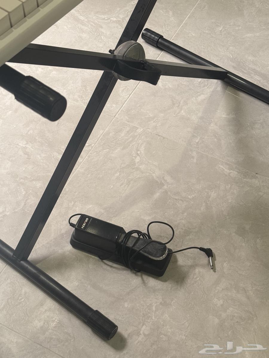 بيانو ابيض64490890299649110