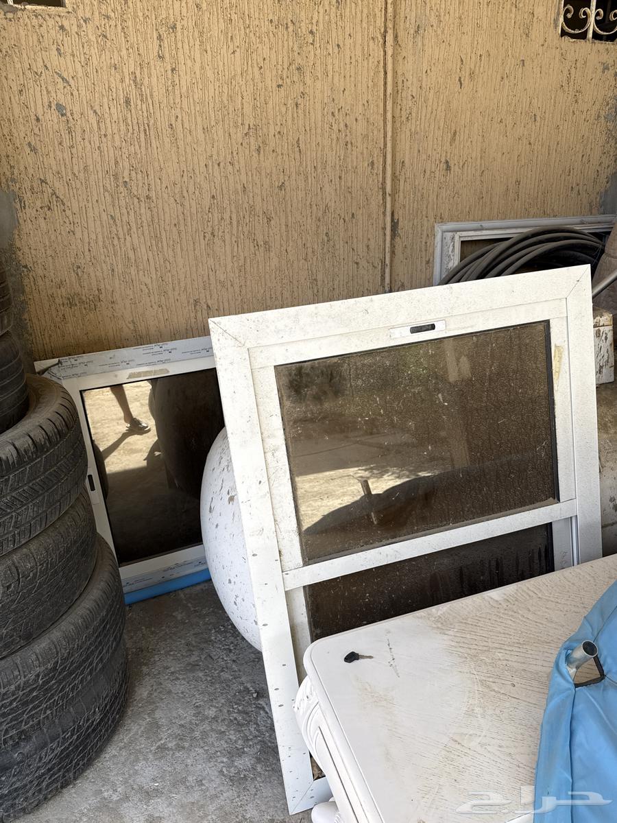 شباك او دريشة كبيره64487883370626110