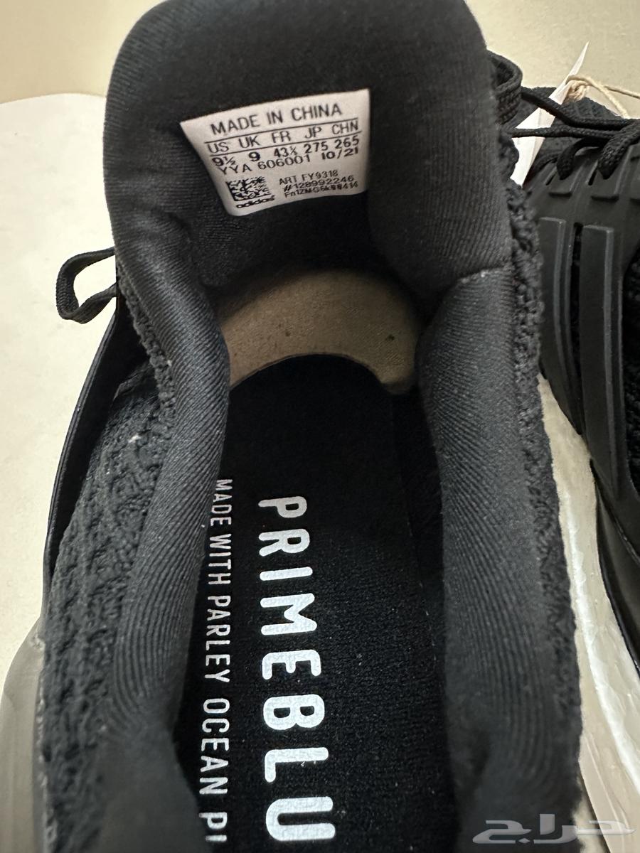 حذاء رياضي اديداس أصلي جديد للبيع64473163786371113