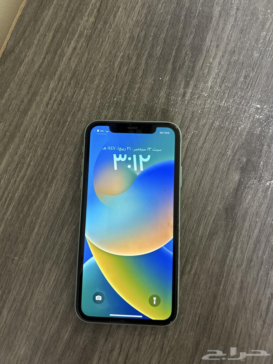 Clean, brand new iPhone mobile phone, I have another mobile phone64490399680771110